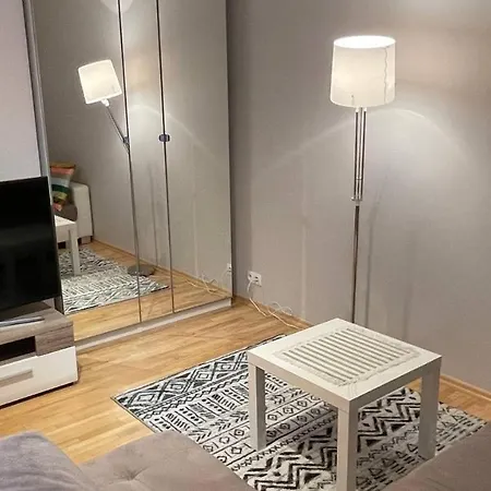 Sun On Wola * Varsovie